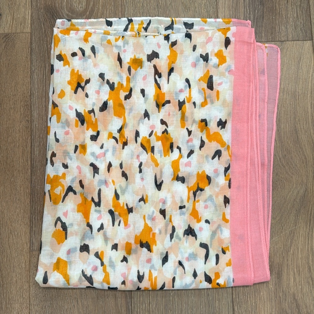Beautiful Scarf from London Pom Peace of Mind 48% Recycled Polyester - Picture 2 of 3